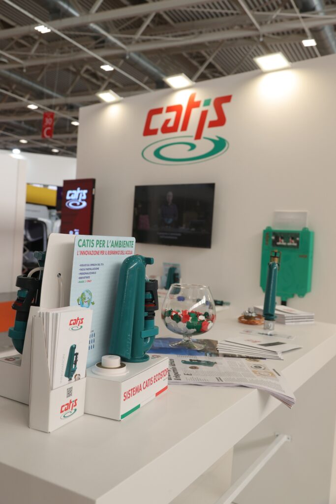 Catis - Foto stand alla fiera Saie di bologna